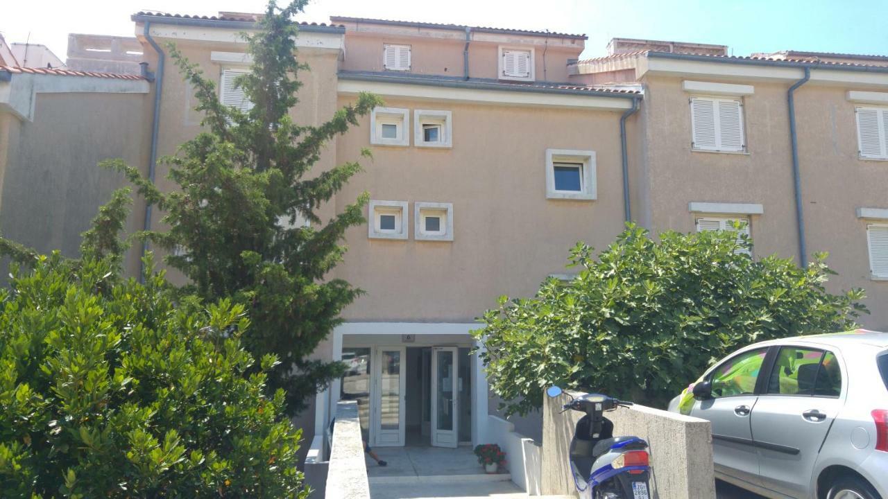 Studio Apartment Novi Vinodolski Ngoại thất bức ảnh